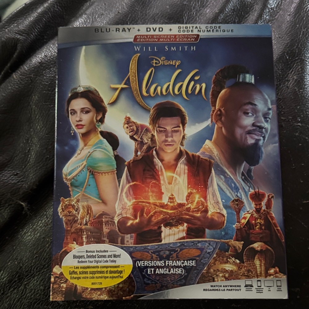 Disney Aladdin Blu-ray DVD with Blue and Gold Cover